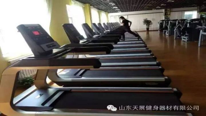 健身APP促進(jìn)商家的服務(wù)轉(zhuǎn)型，推動(dòng)健身行業(yè)轉(zhuǎn)型升級(jí)。